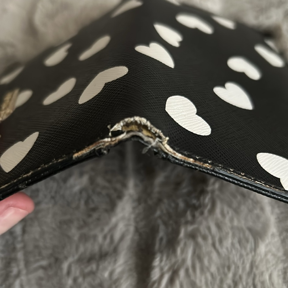 Kate Spade Black and White Heart Clutch - Picture 6 of 7